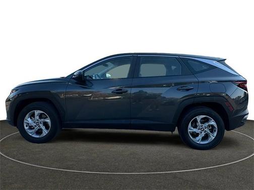 2023 Hyundai TUCSON SE