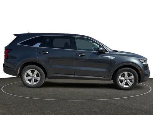 Gravity Grey 2022 Kia Sorento LX