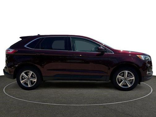 Burgundy Velvet Metallic Tinted Clearcoat 2023 Ford Edge SEL