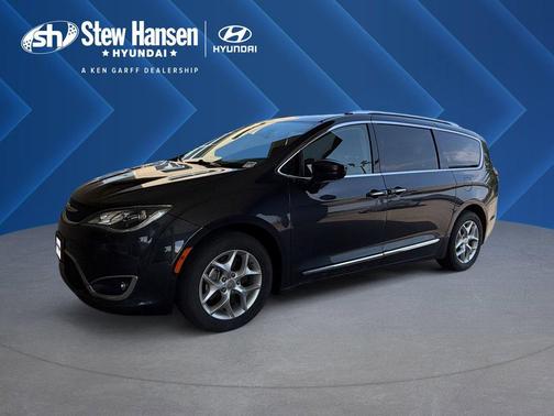 Maximum Steel Metallic Clearcoat 2019 Chrysler Pacifica Touring-L Plus