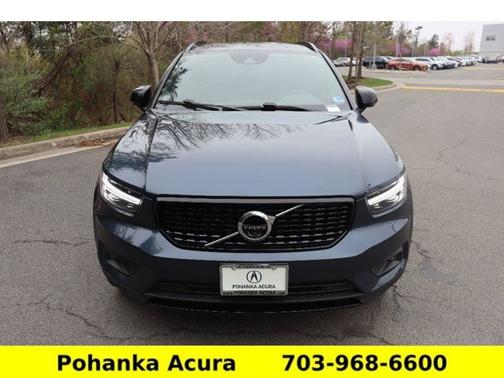 Denim Blue Metallic 2022 Volvo XC40 R-Design