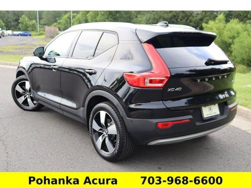 2019 Volvo XC40 Momentum
