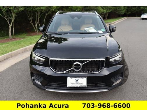 2019 Volvo XC40 Momentum
