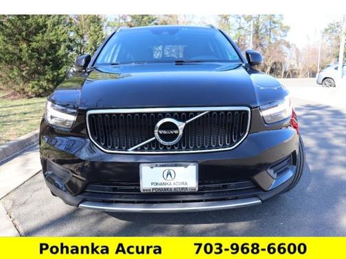 2019 Volvo XC40 Momentum