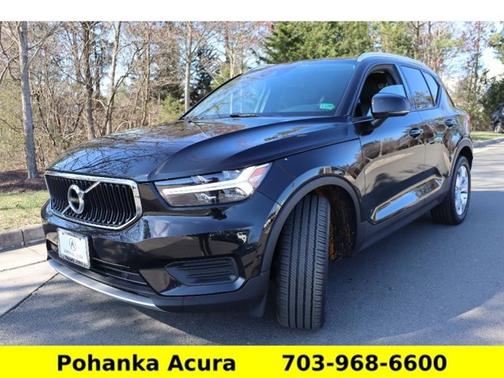 2019 Volvo XC40 Momentum