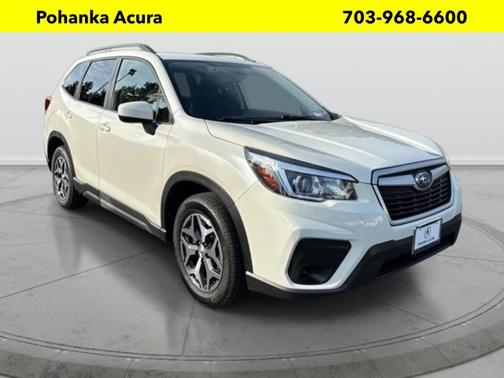 Crystal White Pearl 2019 Subaru Forester Premium