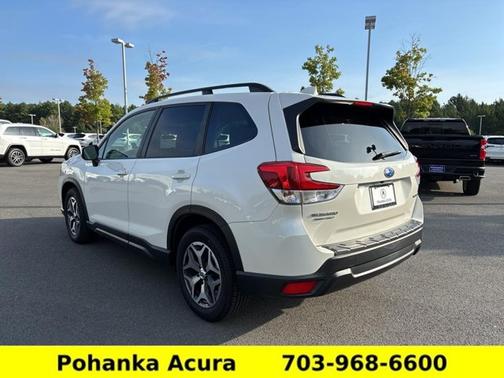 Crystal White Pearl 2019 Subaru Forester Premium