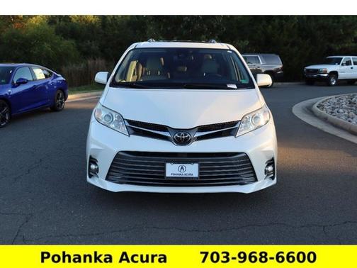 2018 Toyota Sienna XLE