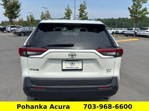 Blizzard Pearl 2021 Toyota RAV4 XLE Premium