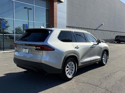 Celestial Silver Metallic 2025 Toyota Grand Highlander XLE