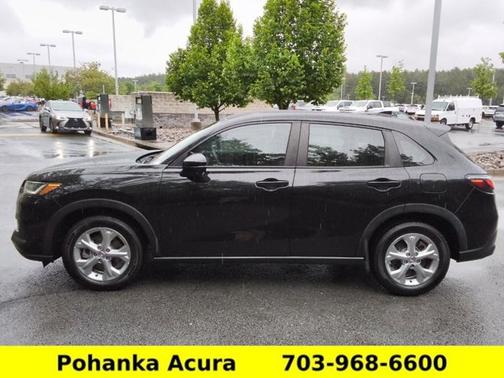 Crystal Black Pearl 2023 Honda HR-V LX