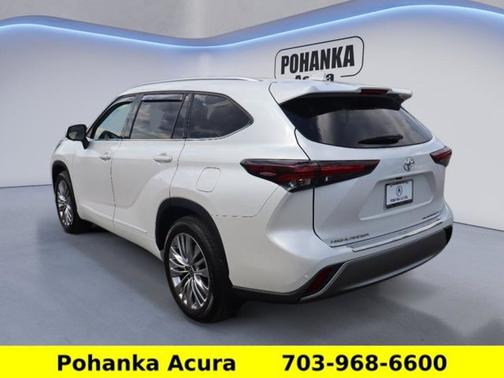 Wind Chill Pearl 2025 Toyota Highlander Platinum