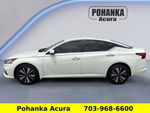 Pearl White Tricoat 2021 Nissan Altima 2.5 SV