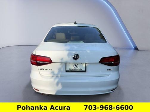 Pure White 2017 Volkswagen Jetta 1.4T SE