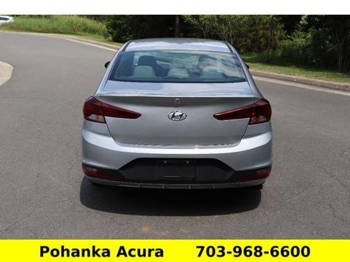 2020 Hyundai ELANTRA SE