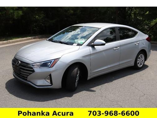 2020 Hyundai ELANTRA SE