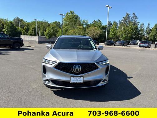 Lunar Silver Metallic 2023 Acura MDX w/Technology Package