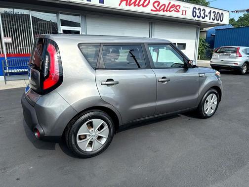 2016 Kia Soul Base
