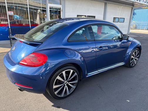 2012 Volkswagen Beetle Base