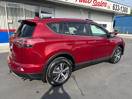 2018 Toyota RAV4 Adventure