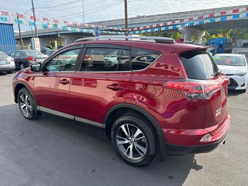 2018 Toyota RAV4 Adventure