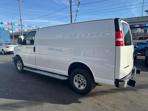 2024 GMC Savana 2500 Work Van