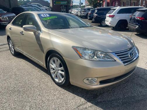 Gold 2011 Lexus ES 350 Base