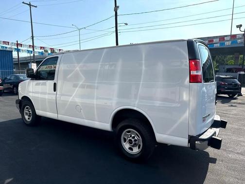 2018 GMC Savana 2500 RWD 2500 135''