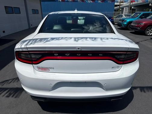 White 2015 Dodge Charger SXT