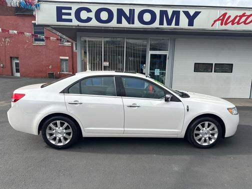 2010 Lincoln MKZ Base