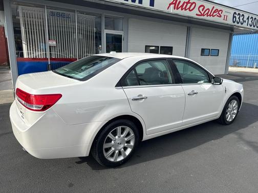2010 Lincoln MKZ Base