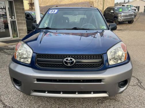 2005 Toyota RAV4 Base
