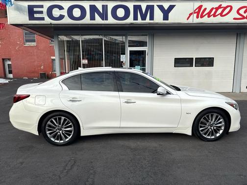 2018 INFINITI Q50 3.0t LUXE