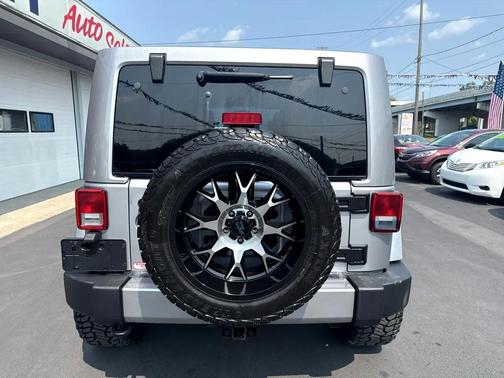 2018 Jeep Wrangler JK Unlimited Sahara