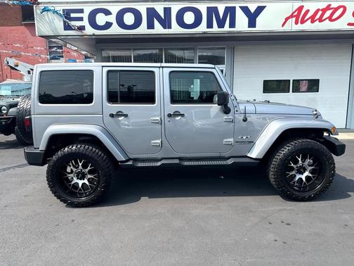 2018 Jeep Wrangler JK Unlimited Sahara