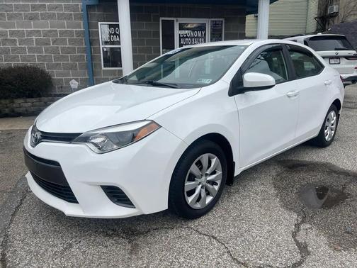 White 2016 Toyota Corolla LE