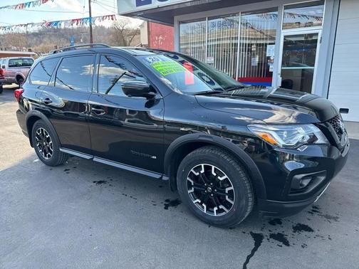 2020 Nissan Pathfinder 4x4 SL