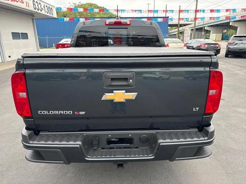 Gray 2018 Chevrolet Colorado LT
