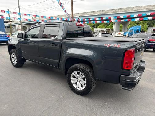 Gray 2018 Chevrolet Colorado LT