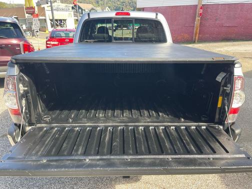 2014 Toyota Tacoma Base