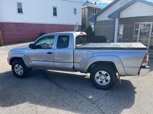 2014 Toyota Tacoma Base