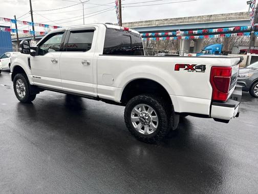 2022 Ford F-350 Platinum