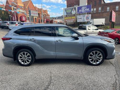 2021 Toyota Highlander Hybrid Limited