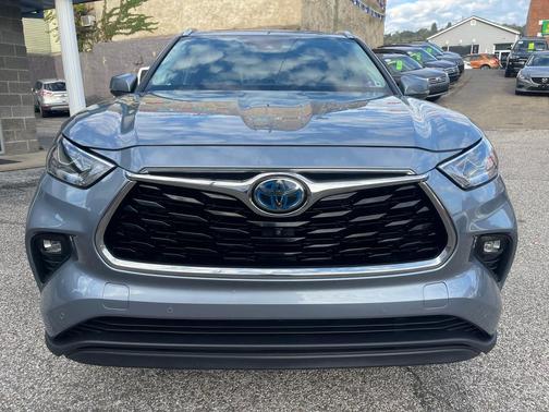 2021 Toyota Highlander Hybrid Limited