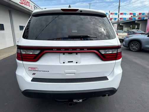 White 2019 Dodge Durango SXT