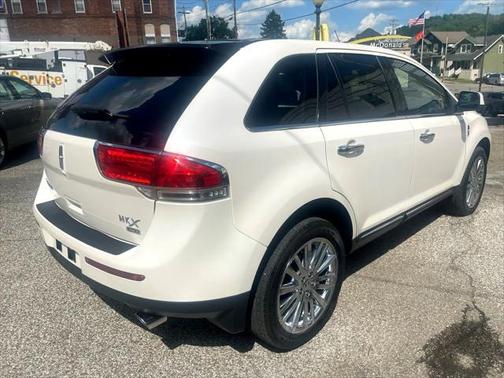 2011 Lincoln MKX Base