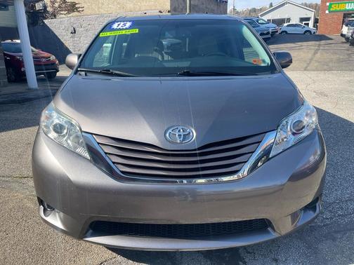 2015 Toyota Sienna LE