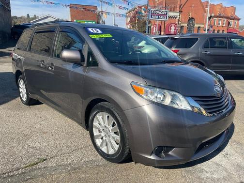 2015 Toyota Sienna LE