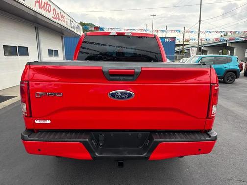 Red 2016 Ford F-150 XLT