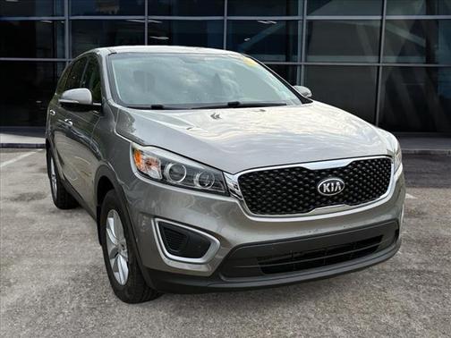 2017 Kia Sorento L